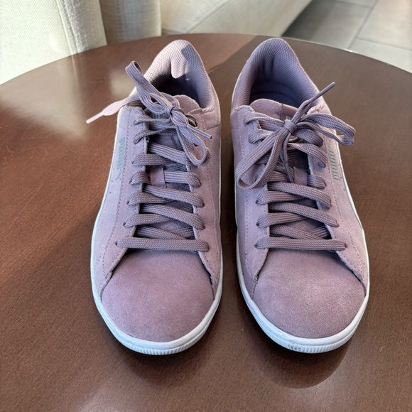 PUMA Women's Vikky Sneaker, Size 8.5 - Picture 3 of 14